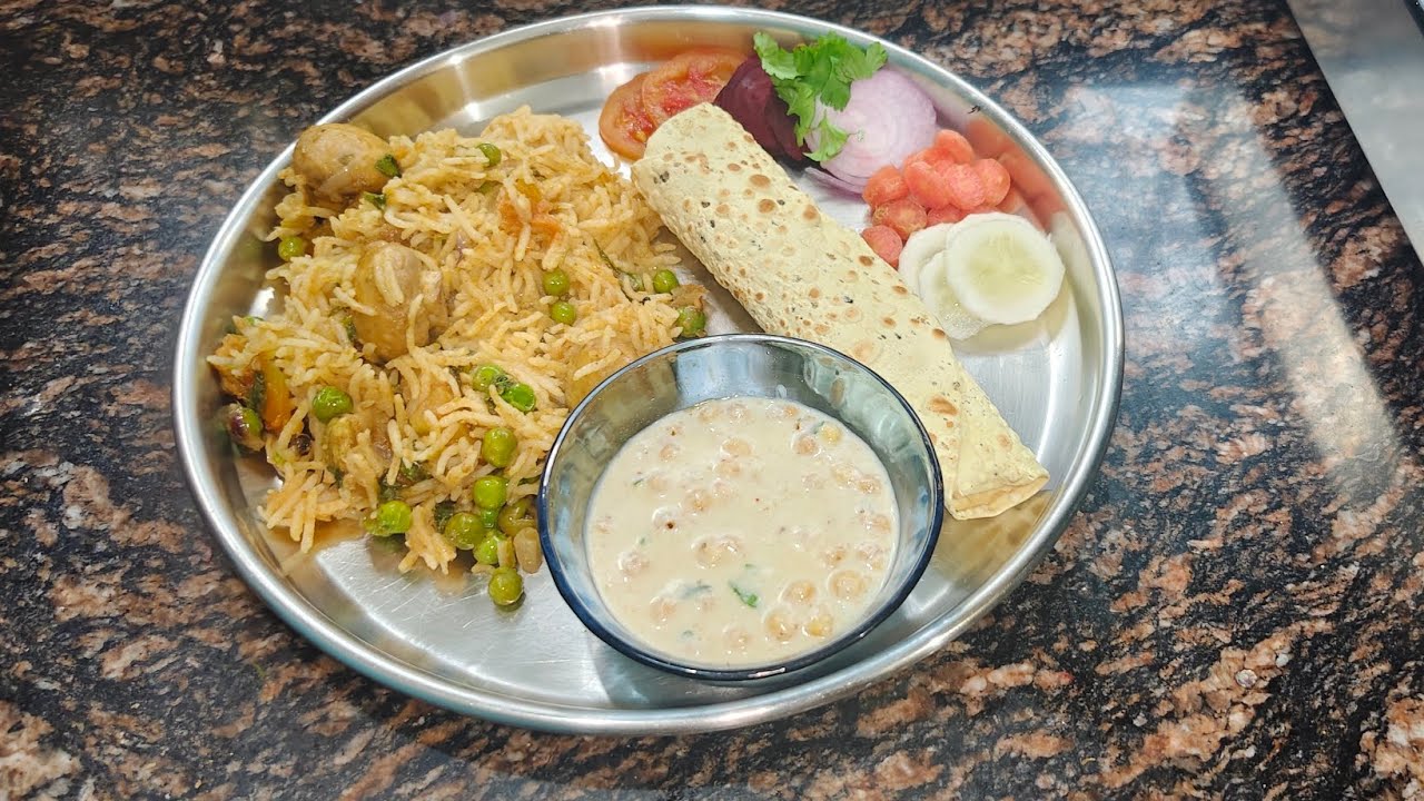 Mushroom pulao and Bundi rayta salad