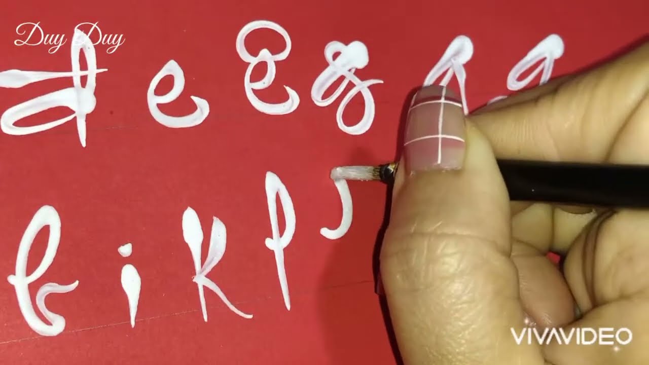 Viết chữ thư pháp tiểu tự
