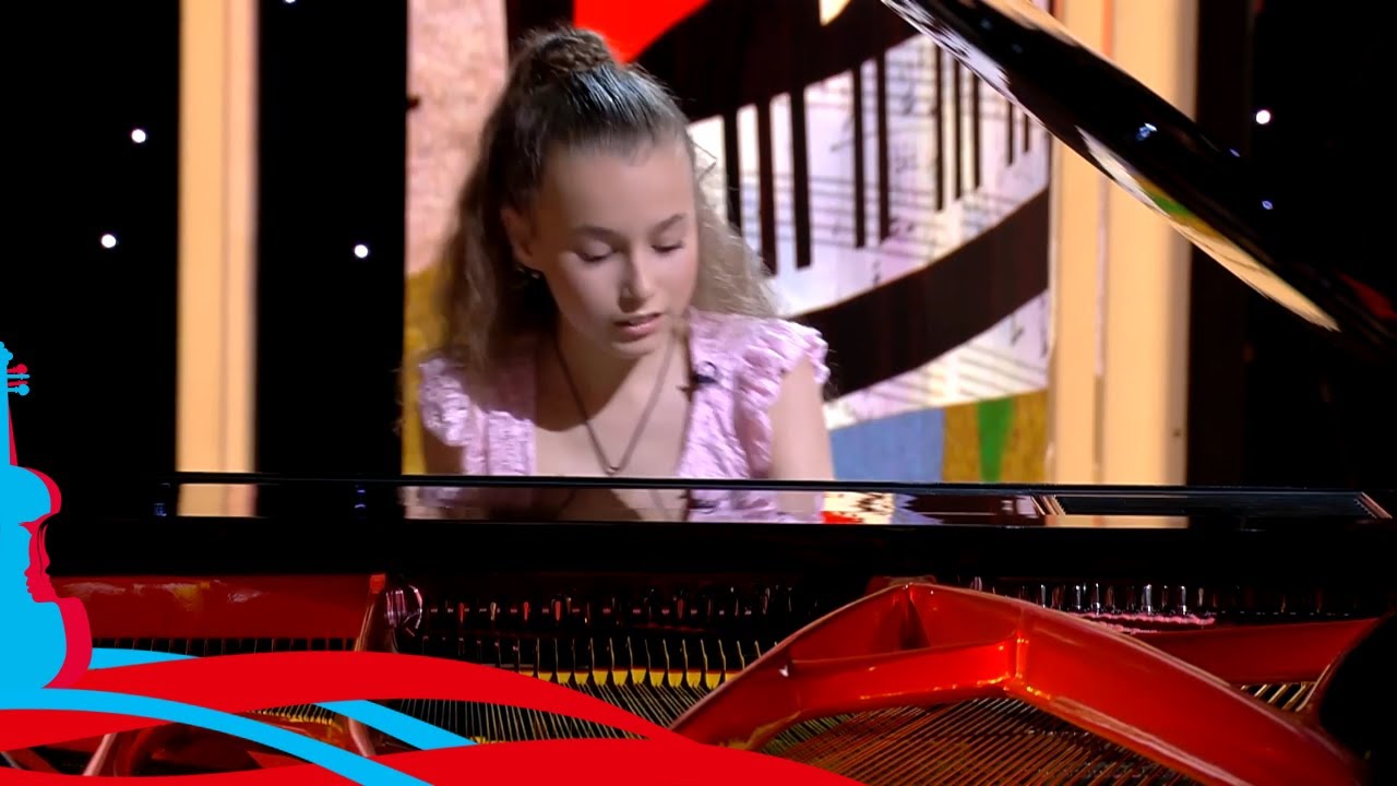 Virtuosos V4+ 2021 | Second Semifinal | Nora Lubbadová - Beethoven: Piano concerto in C major