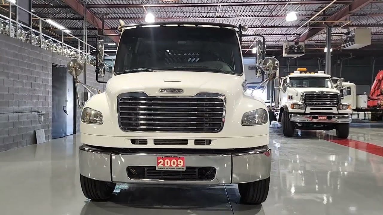 2009 Freightliner M2 Flat Deck l Toronto Auto Sales
