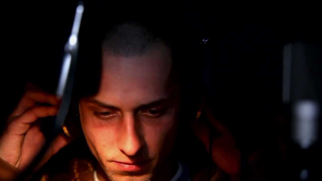 02.Jednoosobowe Crew prod. Mnichu-ŚrubaWBC (OFFICIAL VIDEO)2011r