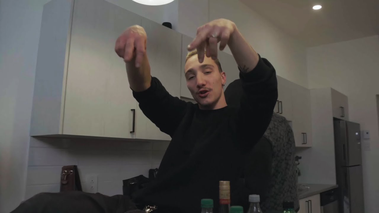 D2BLE - BENDER TALK (Clip Officiel)