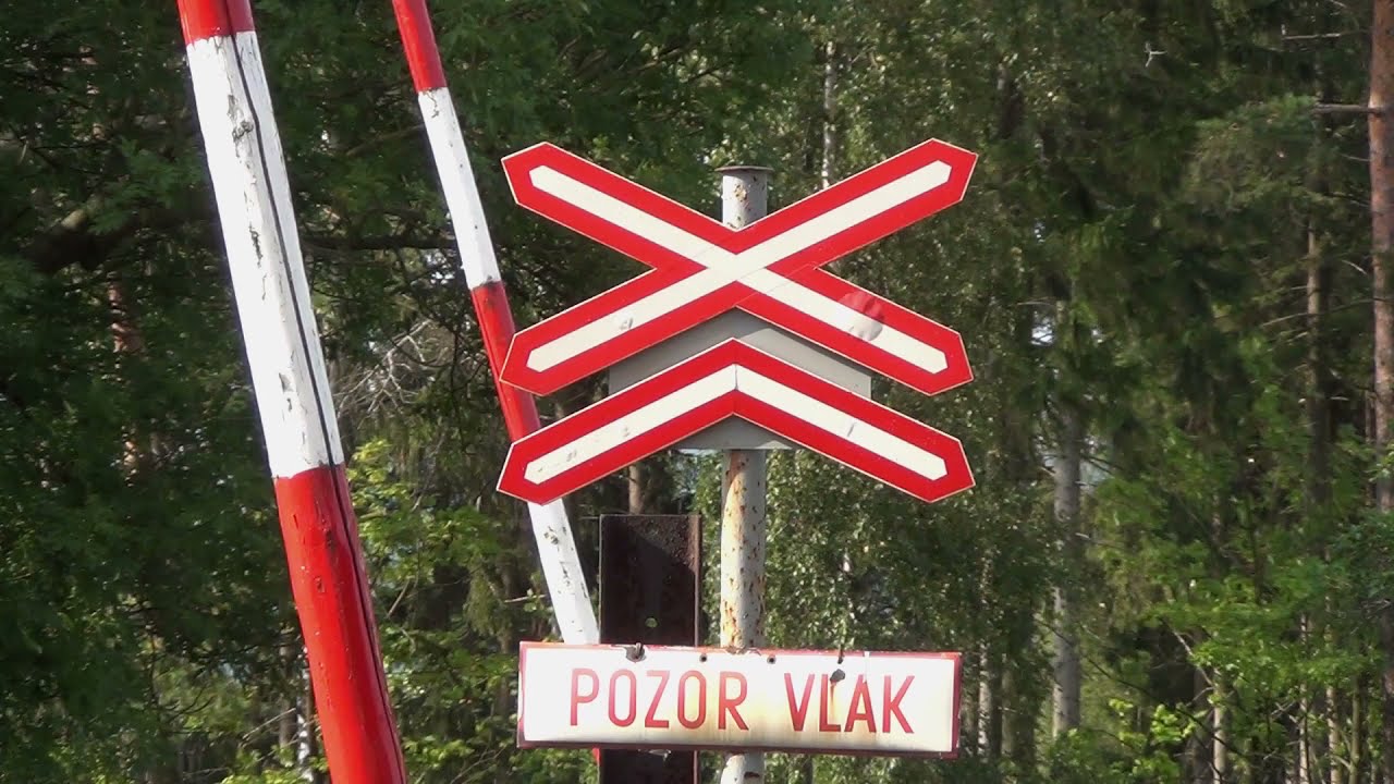 Mechanické závory ve stanici Dolní Lipka