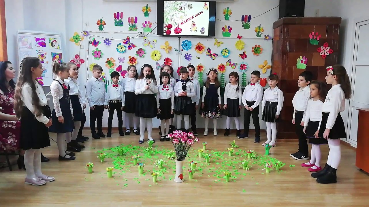 Serbare 8 martie 2020 - Clasa I A - Liceul Teoretic ”Radu Vlădescu” Pătârlagele