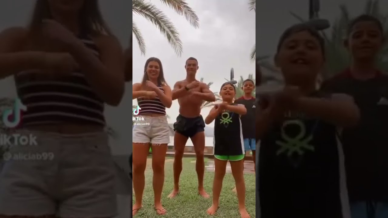 CRISTIANO RONALDO DANÇANDO "DESENROLA, BATE, JOGA DE LADIN" 😂