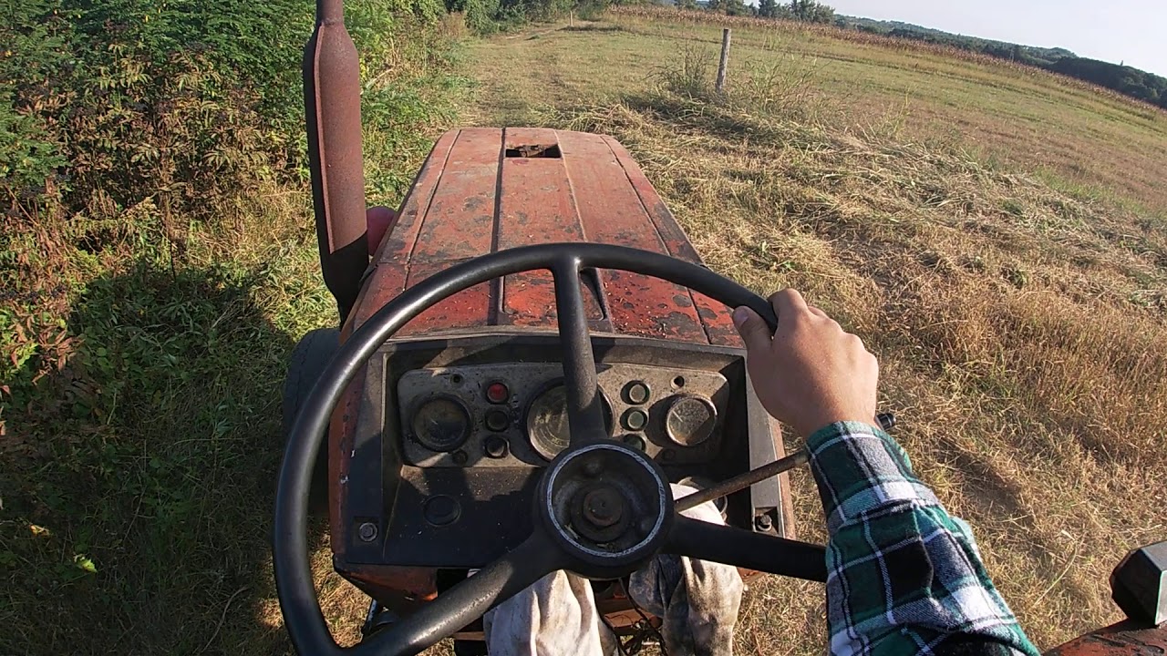 Tractor-vlog-u445+cositoare poloneză de 1.65-La cosit miristea pentr a ara ep2