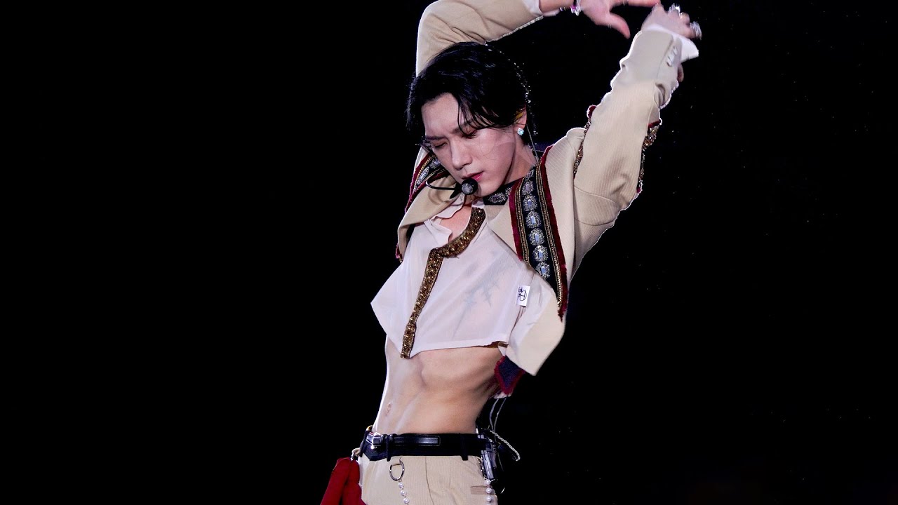 220820 텐 TEN 웨이션브이 WayV 'Kick Back’ 4K 60P 직캠 @SMTOWN 라이브 by DaftTaengk
