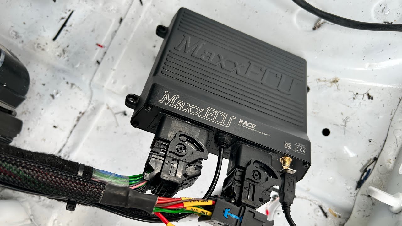 MAXXECU RACE TOYOTA ALTEZZA 2JZ ENGINE BY MENG TUNER WORKSHOP