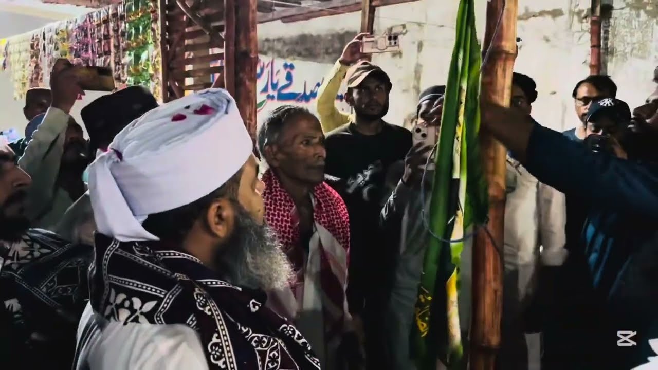 جھڈو سٹی میں  قادری تحریک یونٹ سٹی  جھڈو کے افتحتاح کے موقع پر شاندار پرچم کشائی