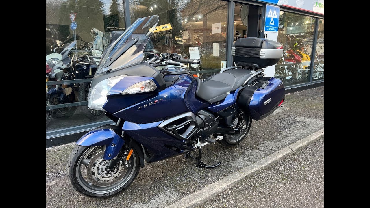 TRIUMPH TROPHY SE 1200 1215cc 2014 BLUE START UP AND WALK ROUND