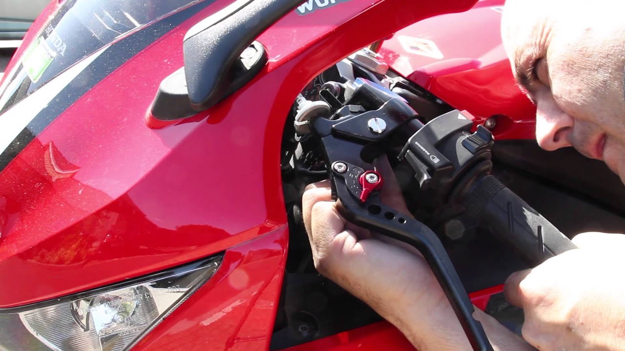 Replacing clutch and brake levers on CBR1000RR