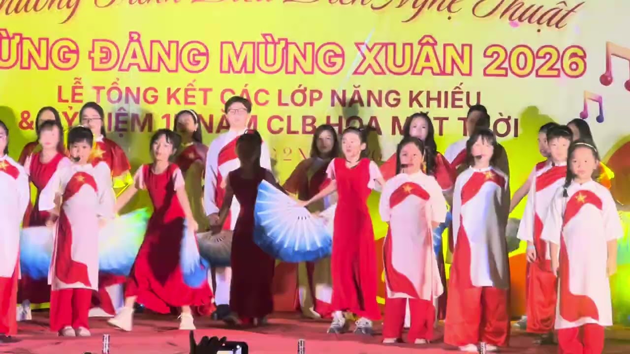 Tiết mục Chuyện cũ bỏ qua - Hoa Mặt trời
