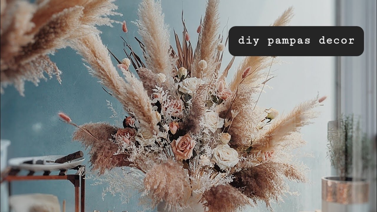 DIY boho wedding pampas decor