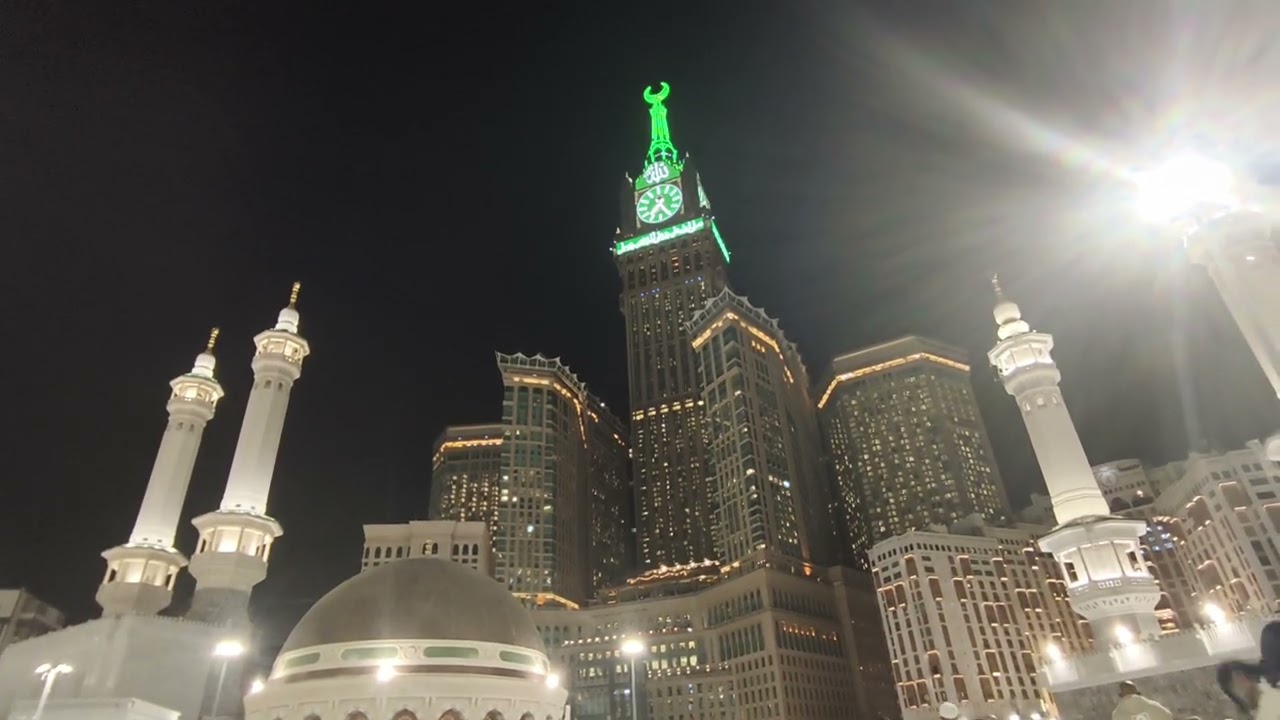 Menggema, Suara indah dilangit Makkah