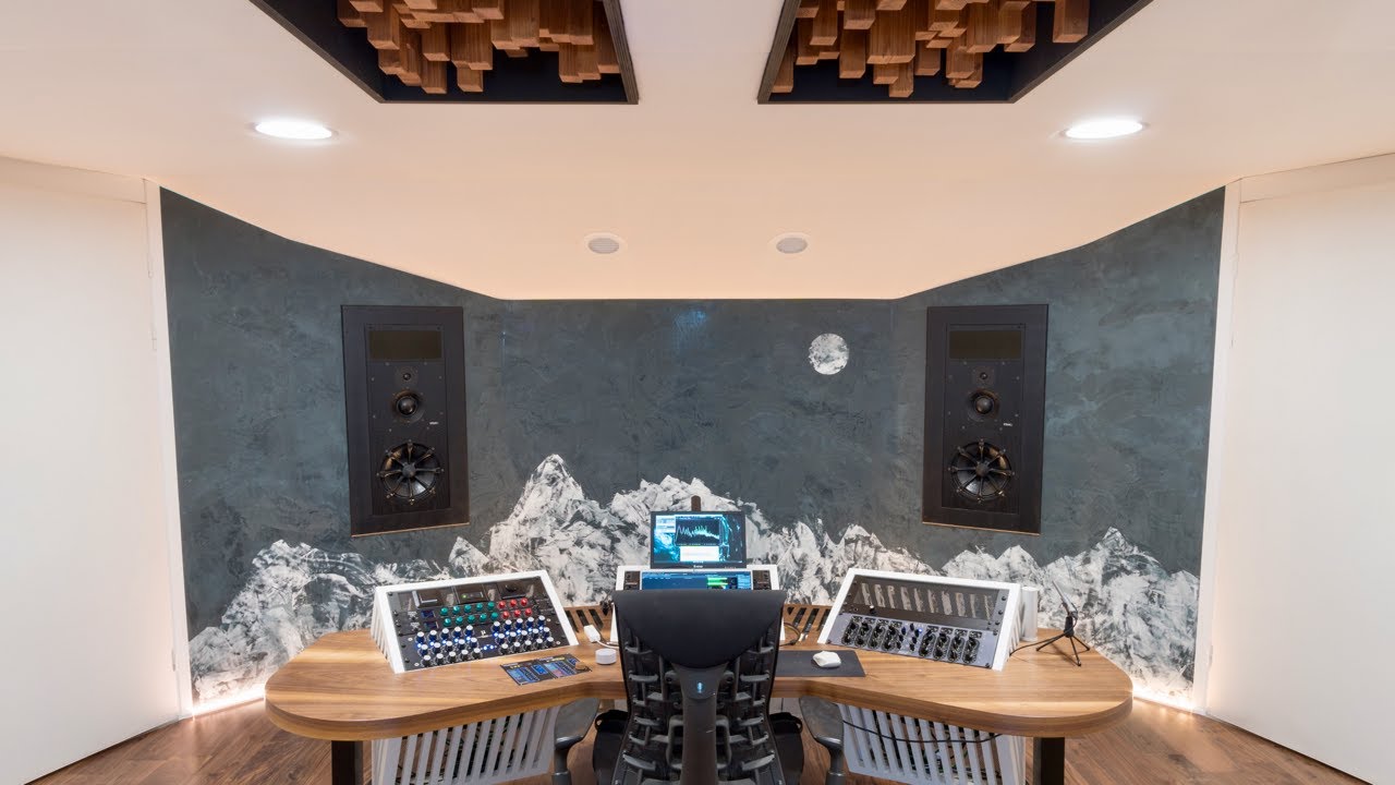 STUDIO TOUR | STORM MASTERING