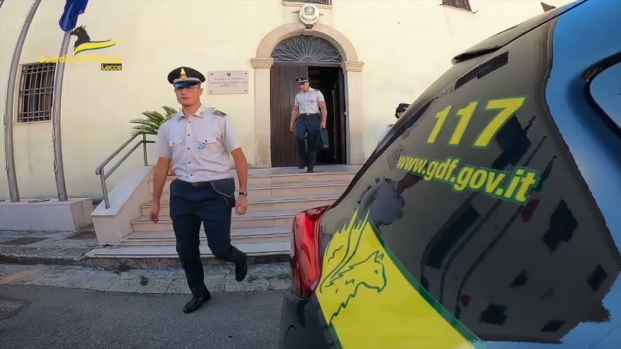 Guardia di Finanza: Nec Recisa Recedit - Neanche Spezzata Retrocede