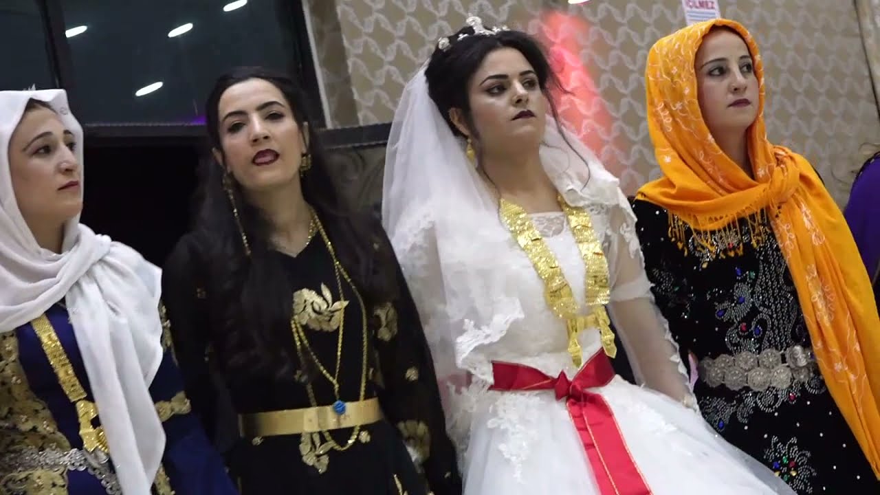 Viranşehir Çemikan Aşiretı - Lilyana Düğün Salonu.