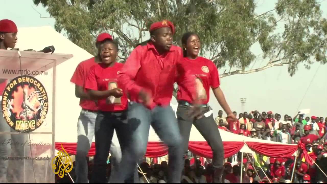 Al Jazeera's Mohammed Adow reports from Harare