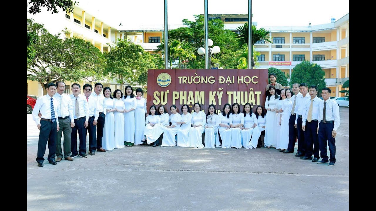 Cựu sinh viên lớp Đ81 Đại học SPKT Nam định  40 năm ngày trở về