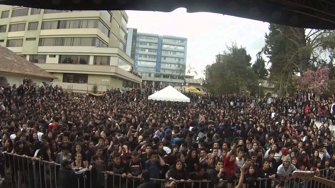 MUSCARIA  SOY UN MACARRA en vivo Polifest 2013