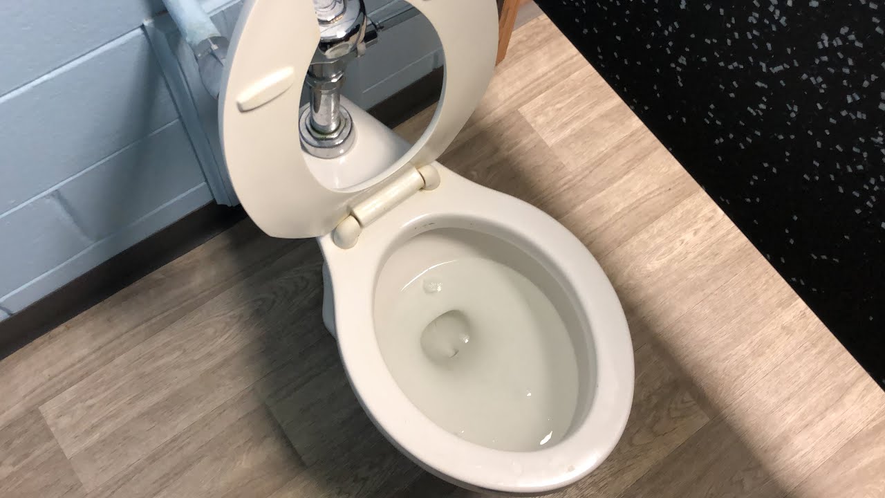 [1328] Rare! 1957 or 67 Eljer fixtures