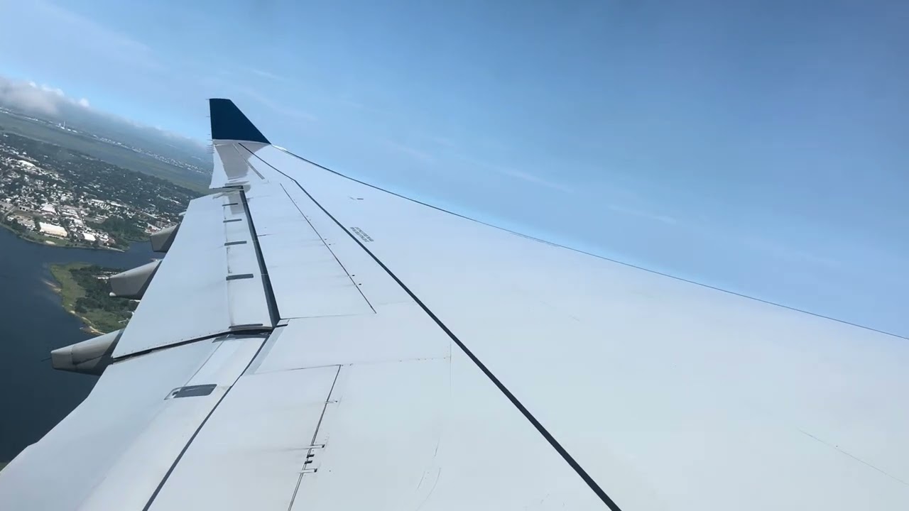 Delta A330-300 takeoff from John F, Kennedy