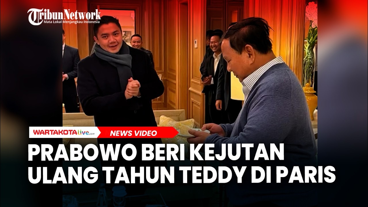 Detik-detik Prabowo & Staf Beri Kejutan Ulang Tahun Teddy di Paris