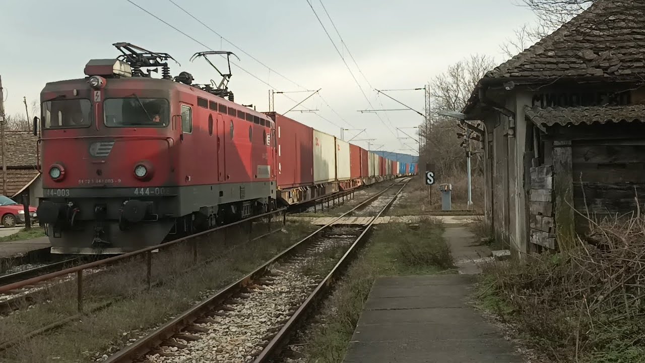SKG 444-003 ON COSCO CONTAINERS SLOWLY PASSING Miloševo | 24.01.2026.