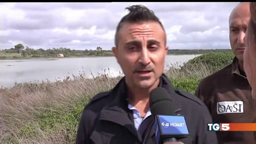 TG5 INDIGNATO SPECIALE - scarico a mare  San Pietro in Bevagna