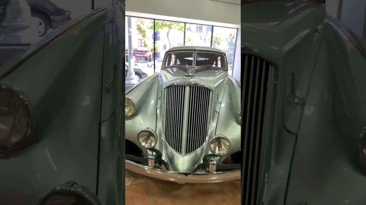 1933Pierce-Arrow Silver Arrow 