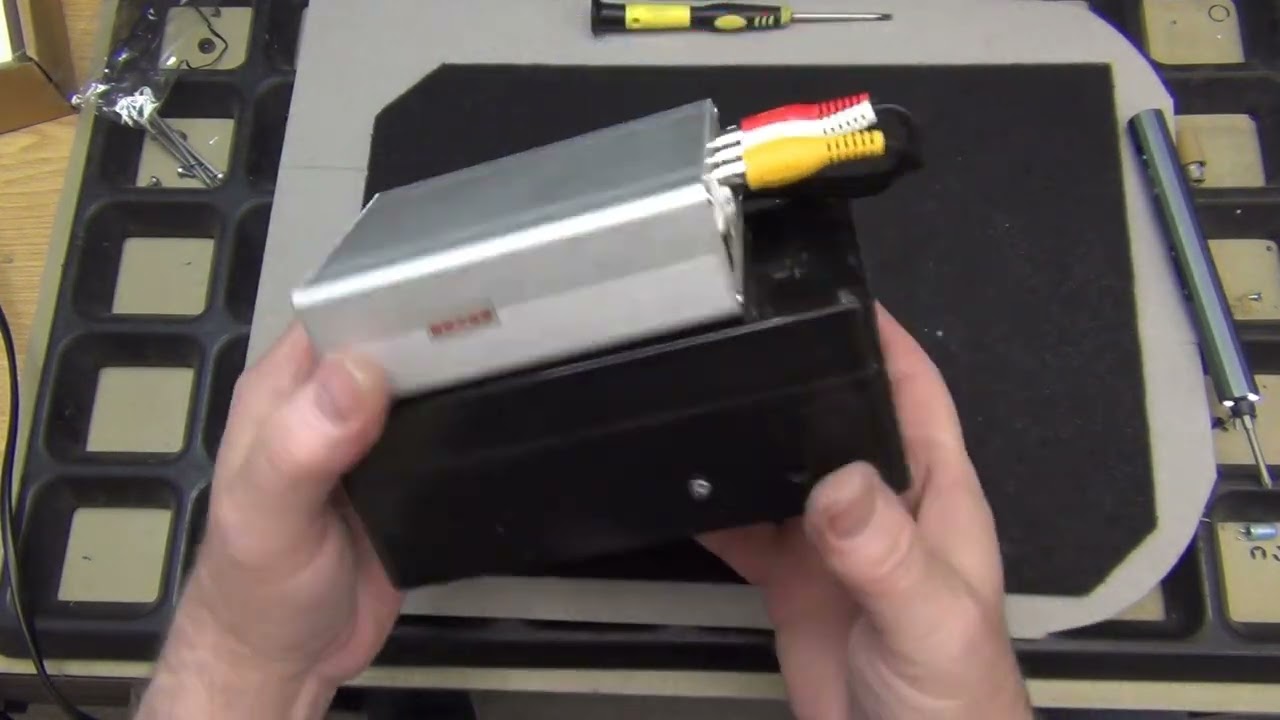 UHF/ VHF Sender mit Mediaplayer