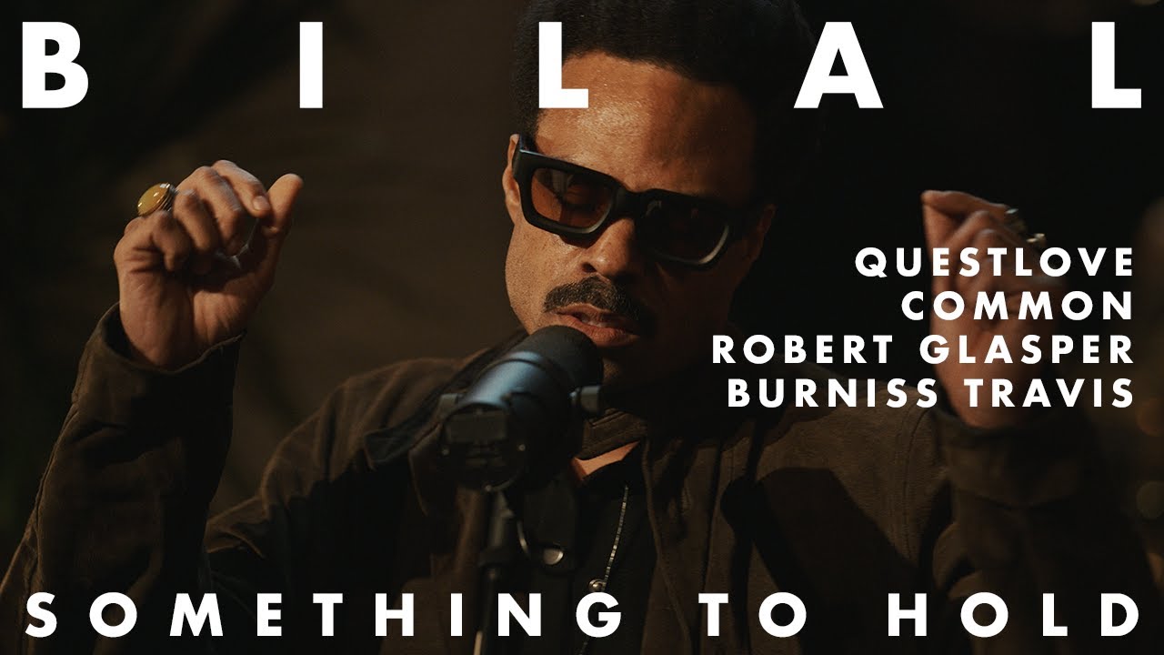 Bilal ft Questlove, Common, Robert Glasper, & Burniss Travis – Something To Hold (Live at Glasshaus)