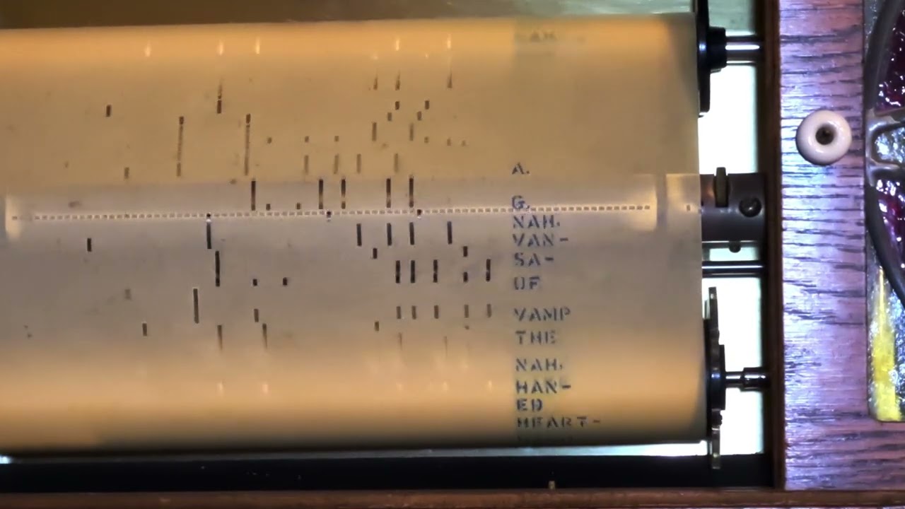 Hard Hearted Hannah ( The Vamp of Savannah) Blues Piano Roll. Played by Pete Wendling