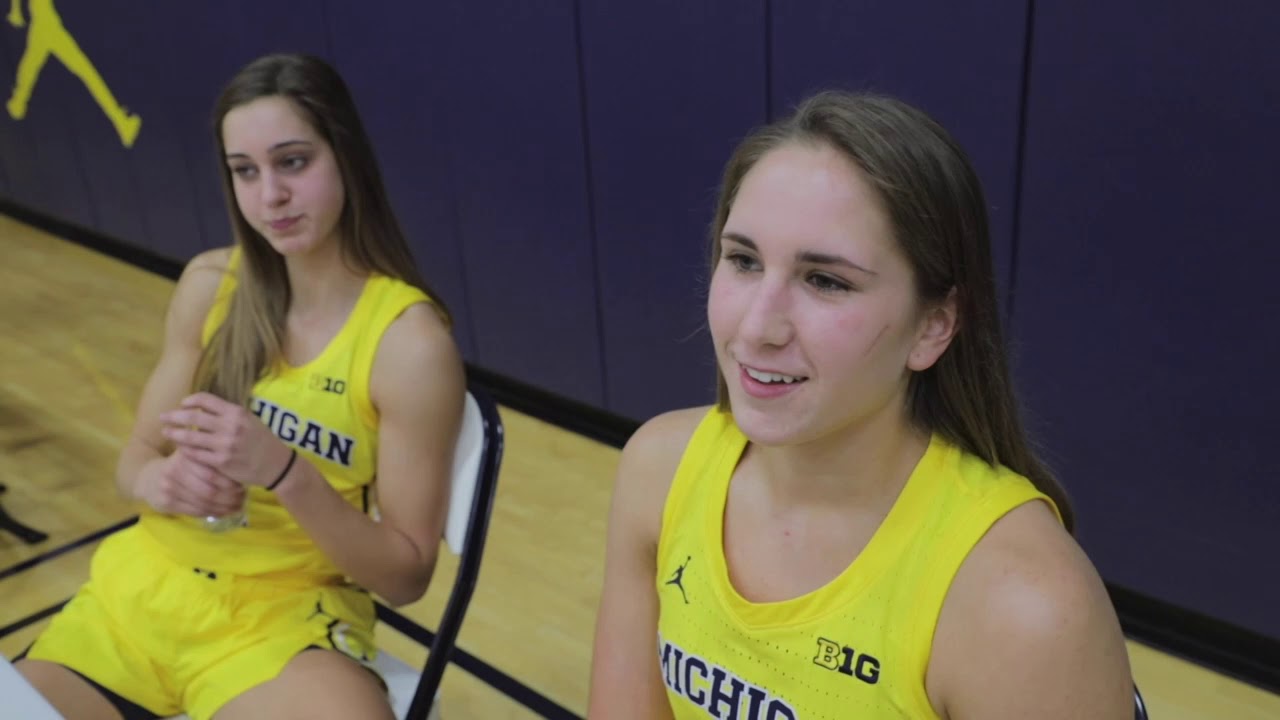 VLOG - Michigan Women's Basketball | Photo Day