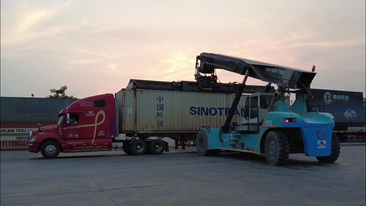 KS Lào 2023 - T3 | Anh Tuấn Bỏ Hàng Ở Cảng Cạn Sanvanakhet - Bữa Ăn Tối Tại Phố Gà Nướng Seno