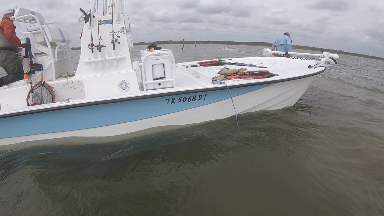 Flat bottom vs. monohull vs. catamaran vs. tri-hull