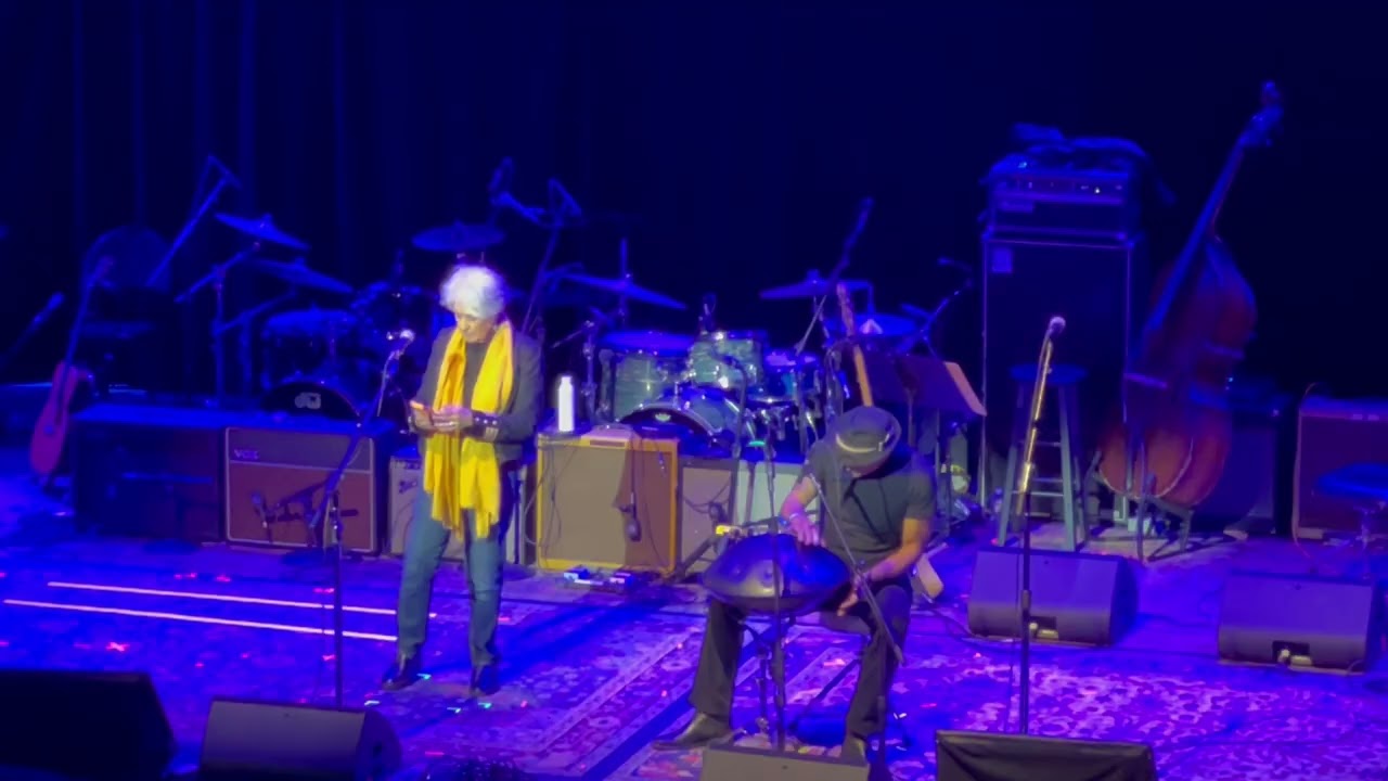 Joan Baez - Wade in the Water (Traditional) - The Masonic, San Francisco - 2-21-26