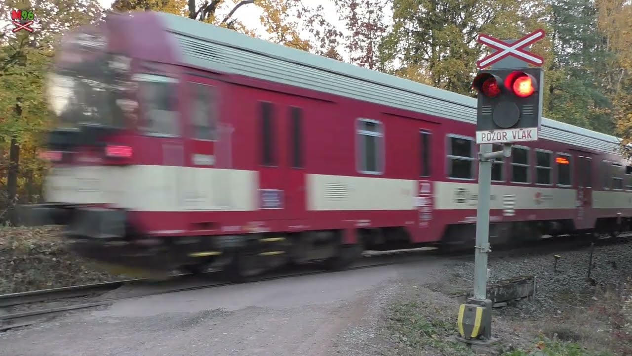 Železniční přejezd Nová Paka [P4483] - 24.10.2024 / Czech railroad crossing
