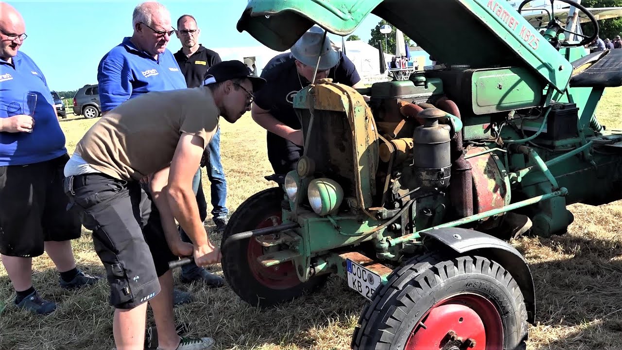 12. Treckertreffen in Schmitt am 02.06.2023 Die ersten Bulldogs