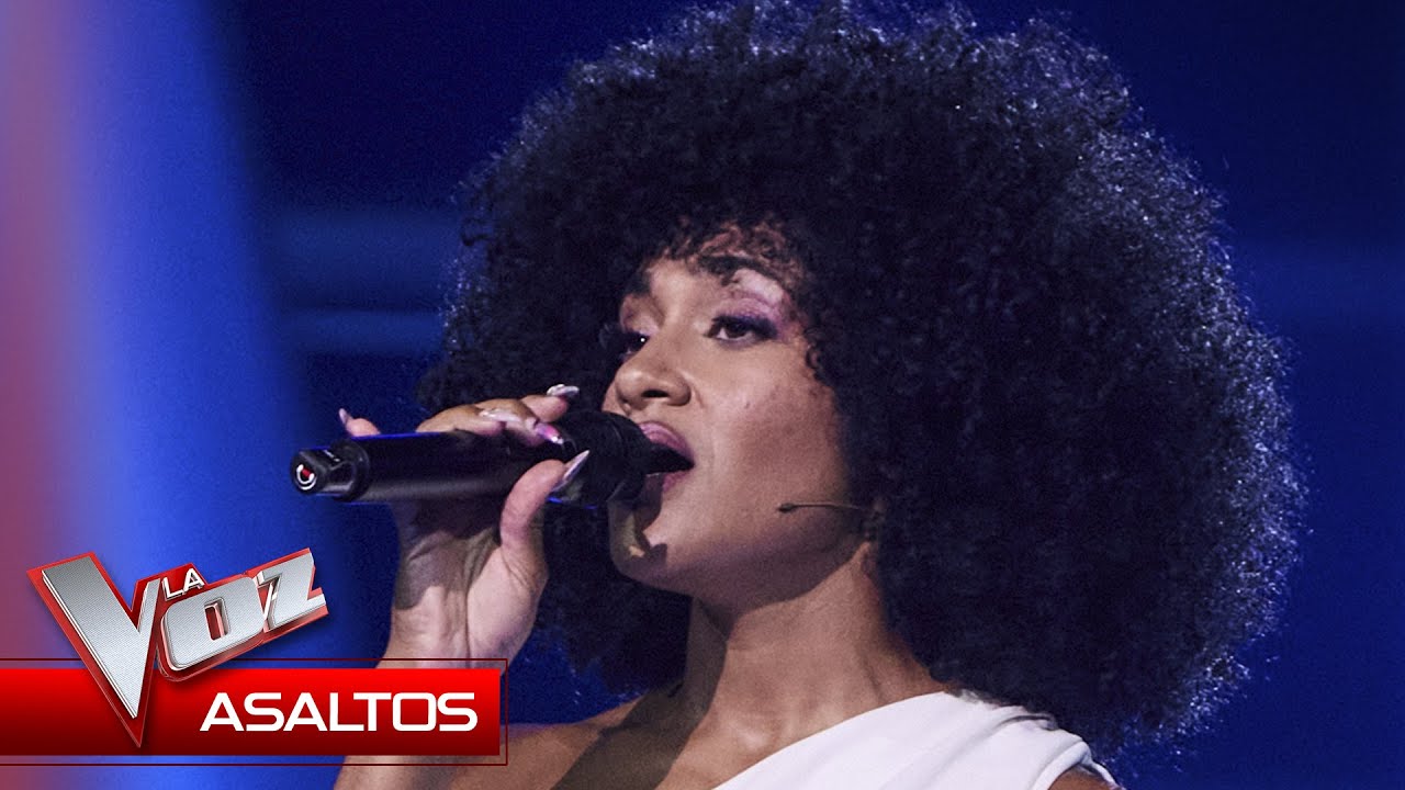 Nayo canta 