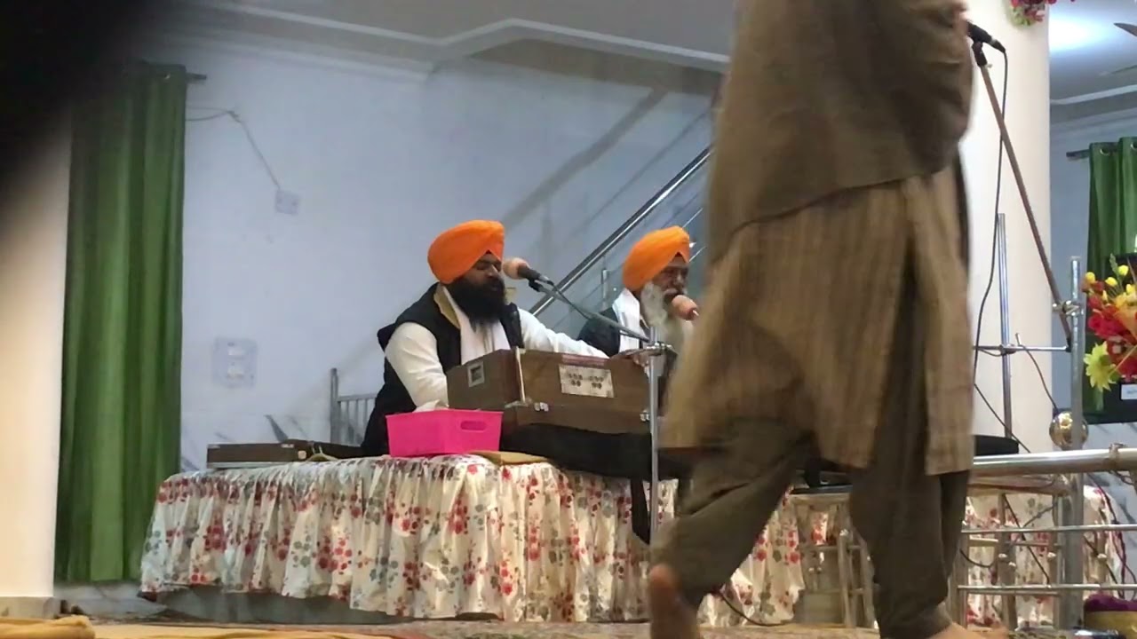ਬੰਦ ਪਾਇਆ ਮੇਰੇ ਸਤਿਗੁਰੁ ਪੂਰੇ ॥
