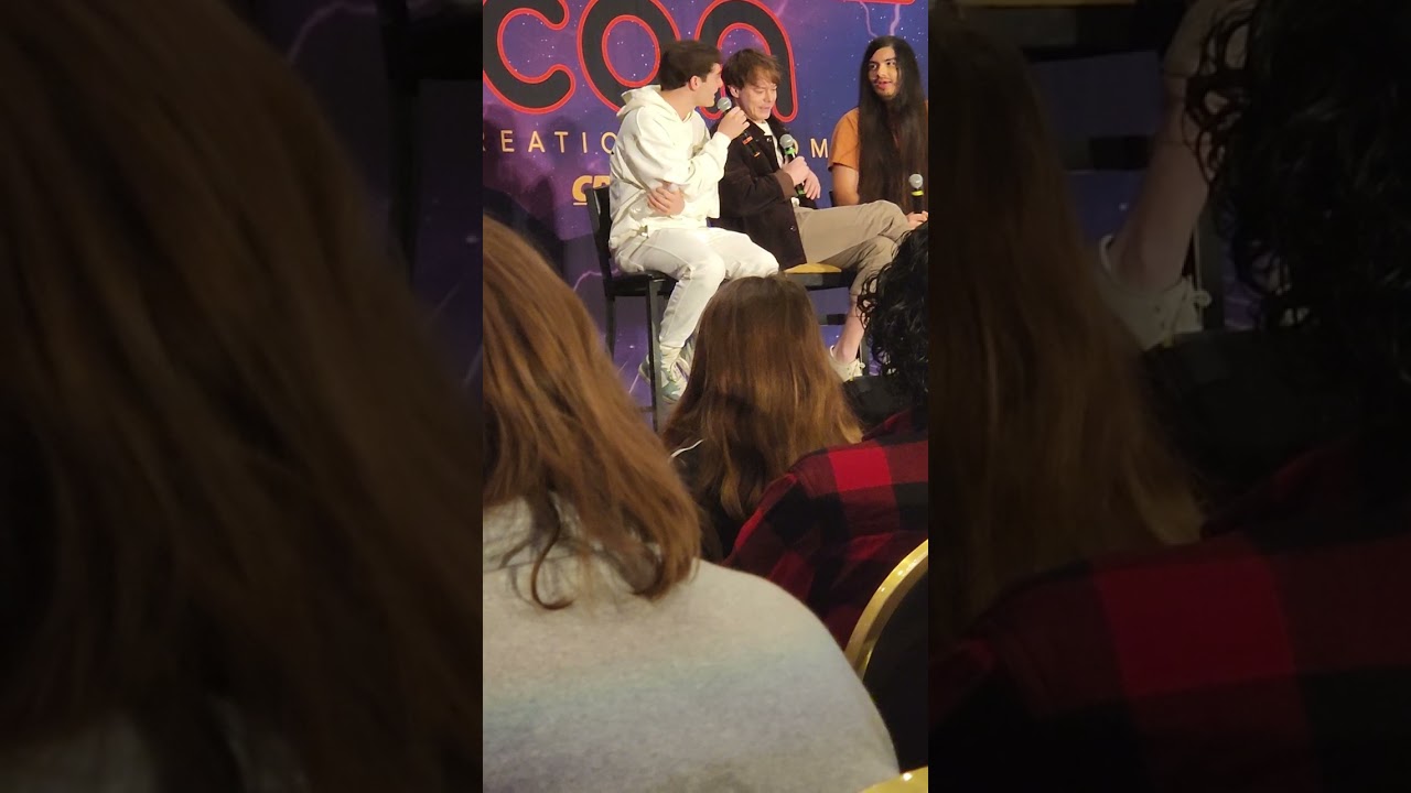Stranger Con 2023 panel with Noah, Charlie, and Eduardo