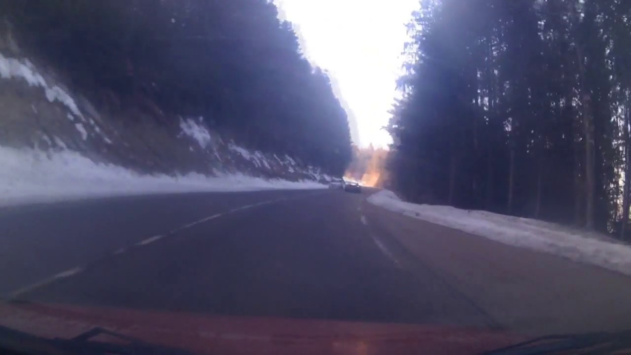 Peugeot 106 vs Porsche 996 touge race