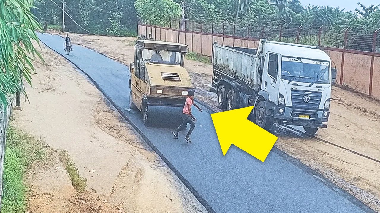 Road Roller Accident Caught On Camera