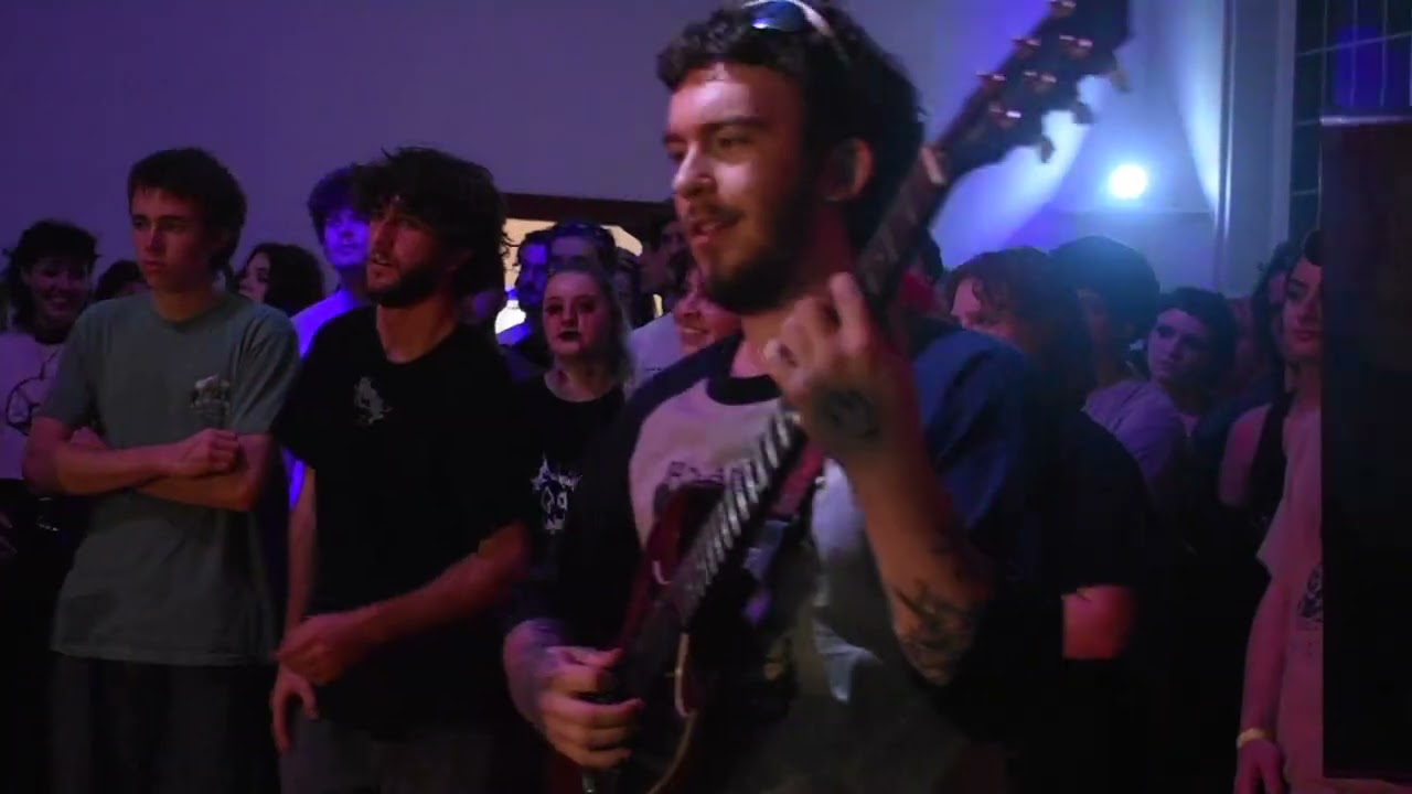 PARTY HATS (TX) - GARDNER, (MA) FOE, VFW 10/20