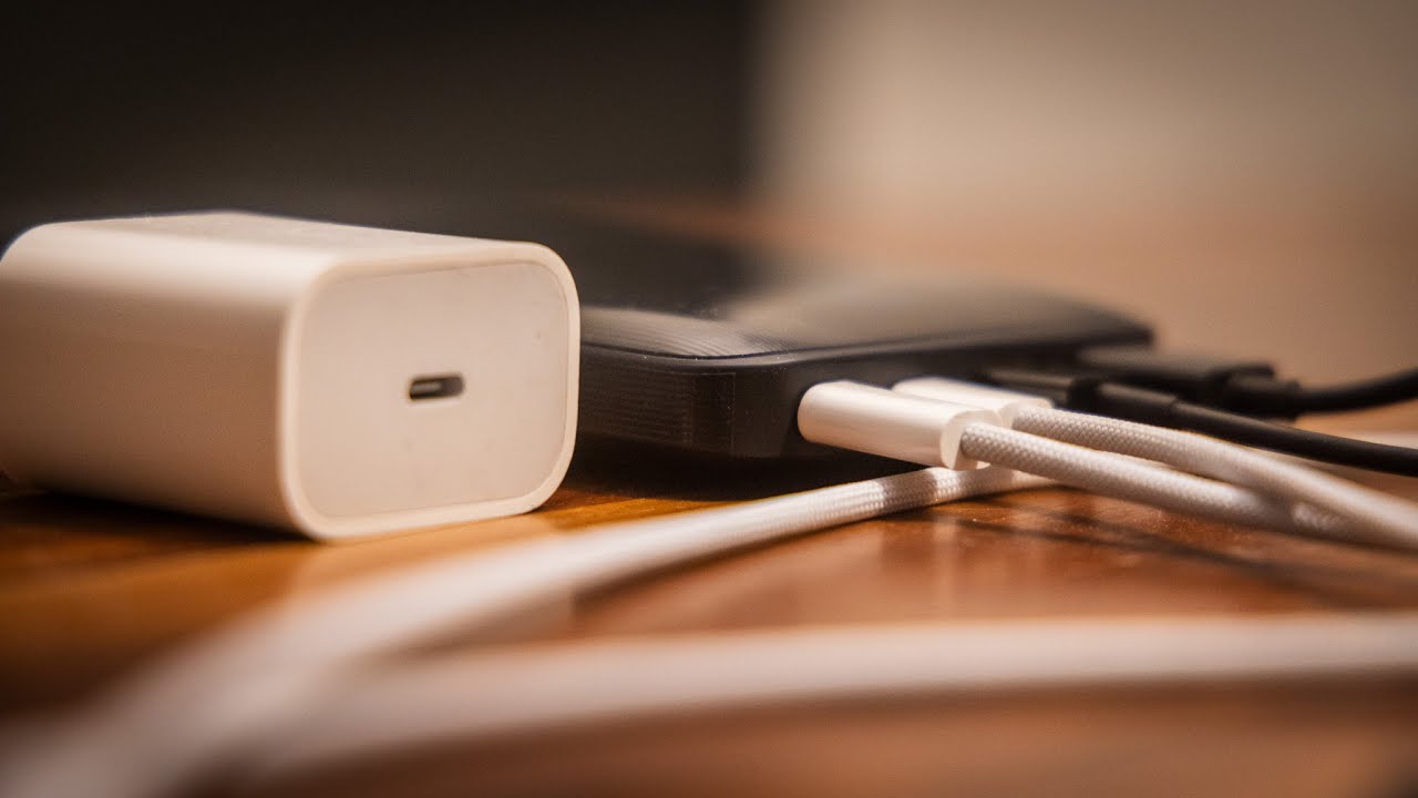 Replaced All My Chargers With This | Anker Prime 6-in-1 Power Station