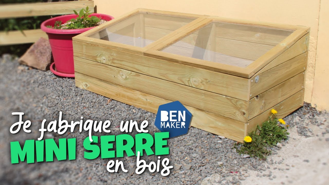 Je fabrique une MINI SERRE en bois !