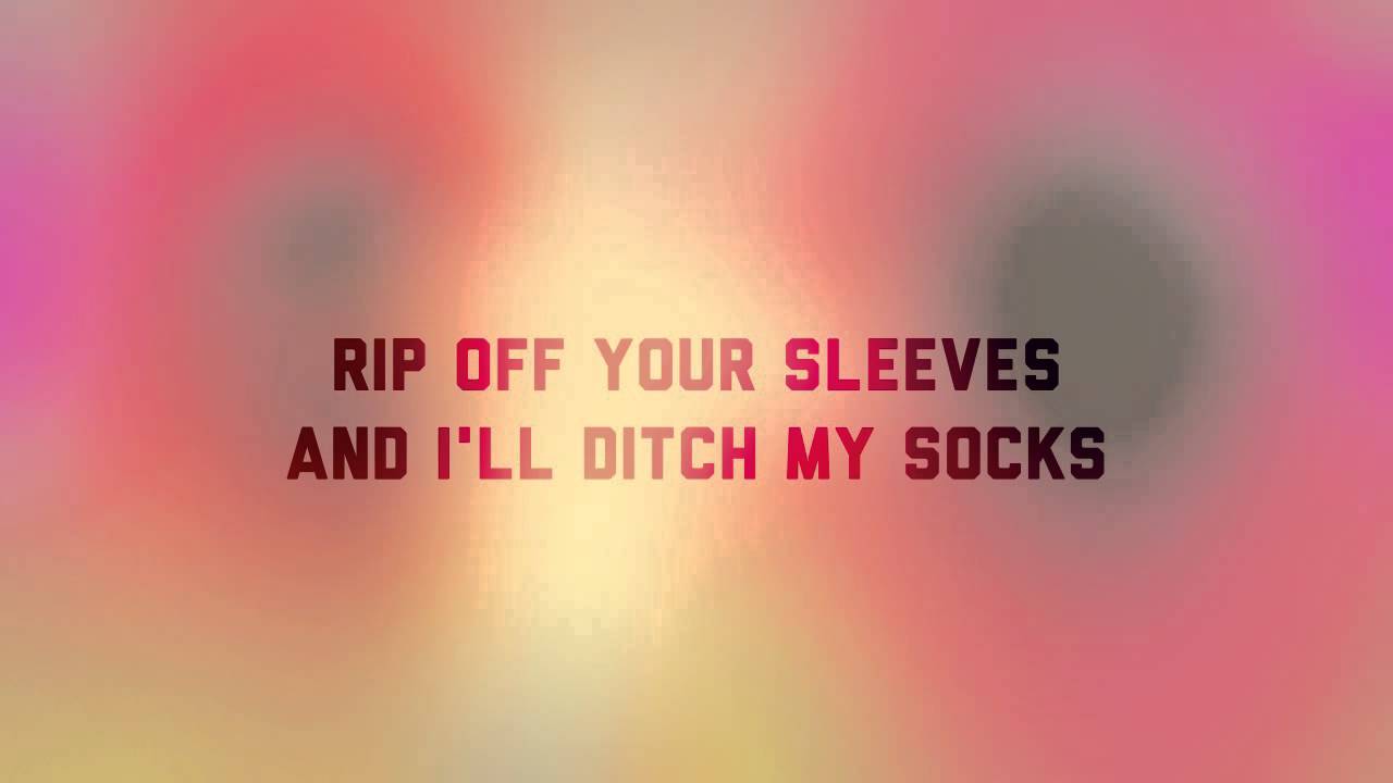 Animal Collective - SUMMERTIME CLOTHES (lyrics video)