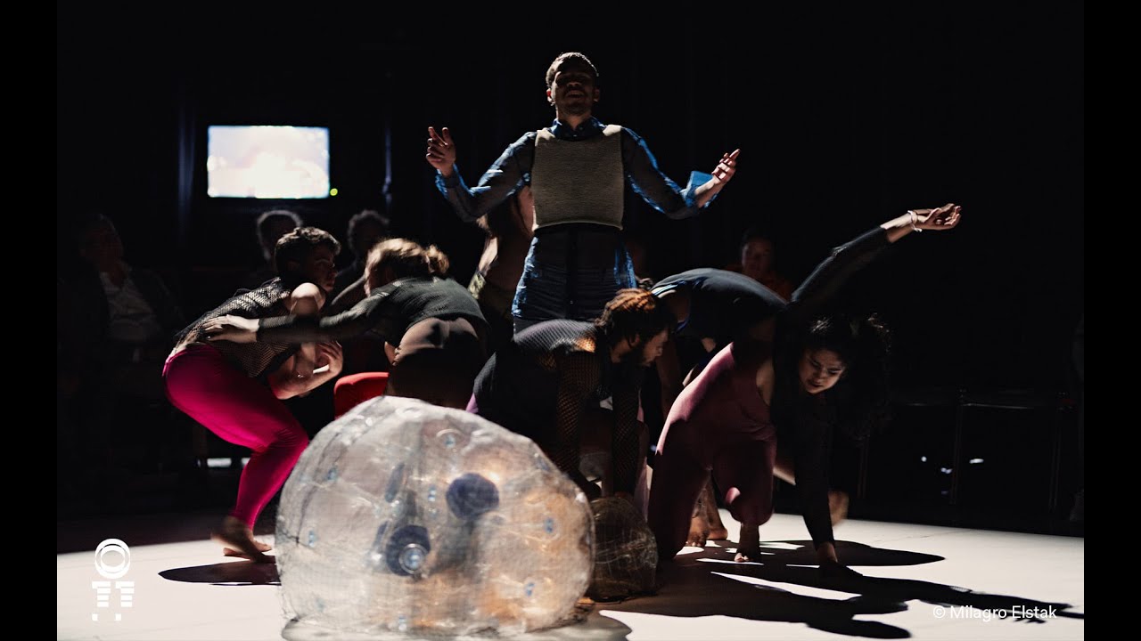 ADIOS - the ambiguity of alienation  // Premiere at the 'Nationale Opera & Ballet' in Amsterdam