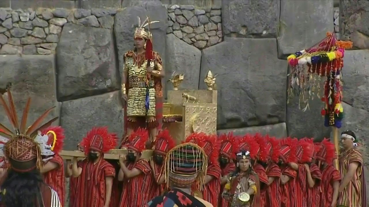 Perú celebra ancestral ceremonia “Inti Raymi” al dios Sol pese a pandemia | AFP